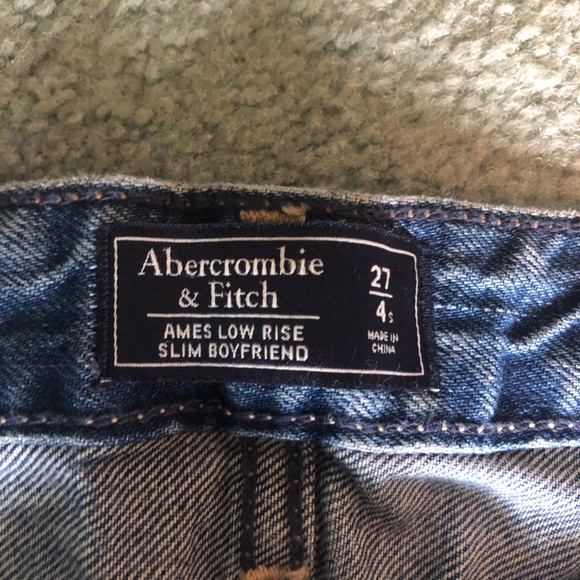 Abercrombie Boyfriend Jeans - Picture 3 of 5